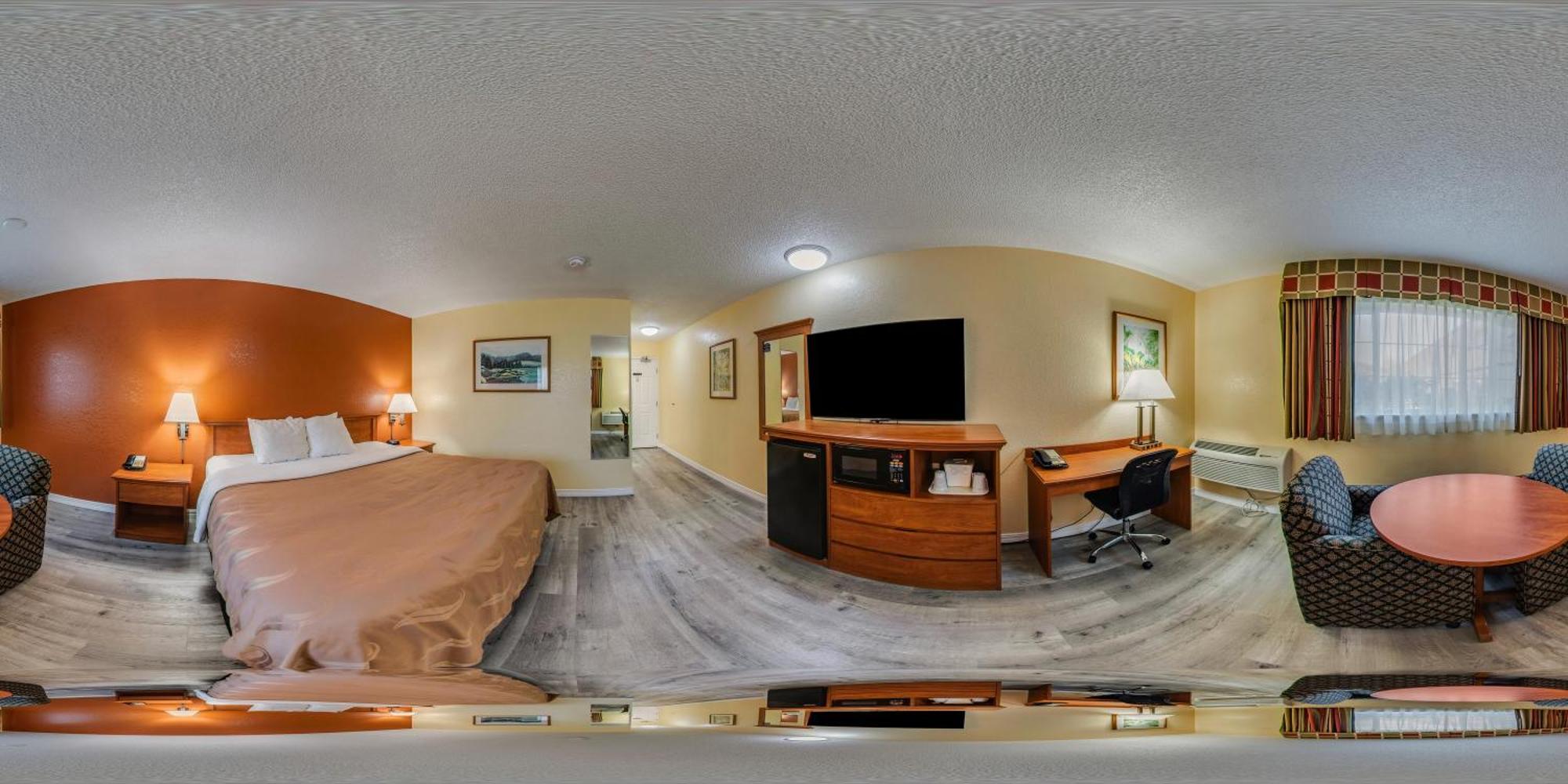 Quality Inn & Suites Medford Airport Exterior foto